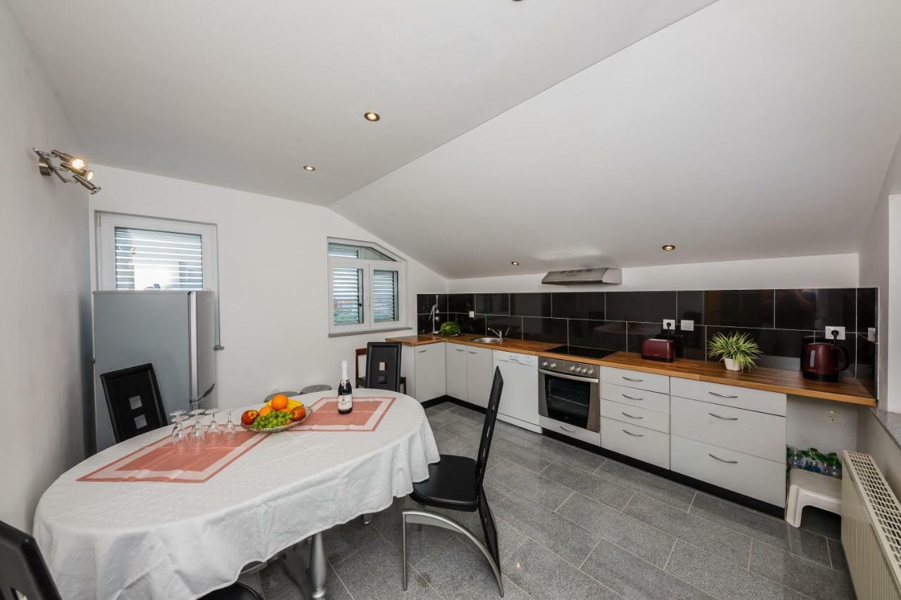 Apartman Lucija Kaštela Exterior foto